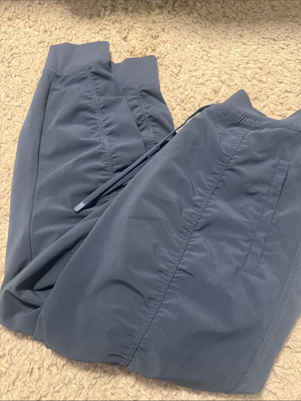 Athleta Ruched Leg Pants - Picture 4 of 4